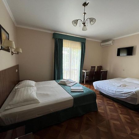 Guest House Ritsa Gagra Ngoại thất bức ảnh